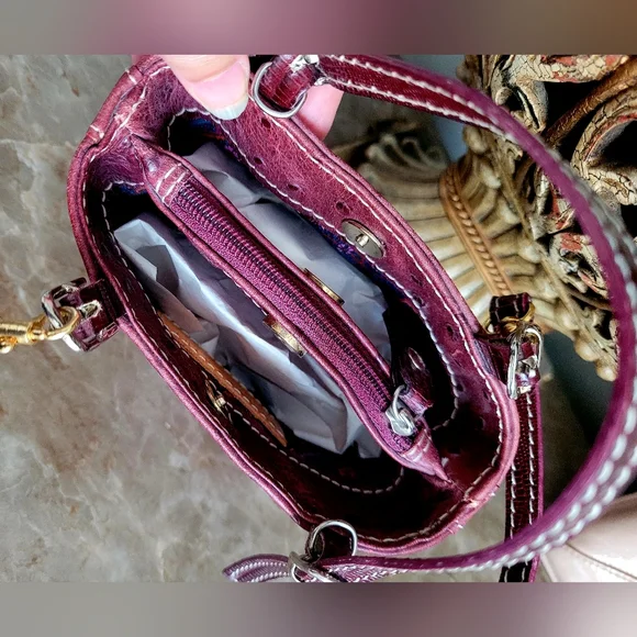 Cecconi Piero Burgundy Genuine Ostrich-Embossed Leather Mini Crossbody Bag 7"×6" - Picture 6 of 16